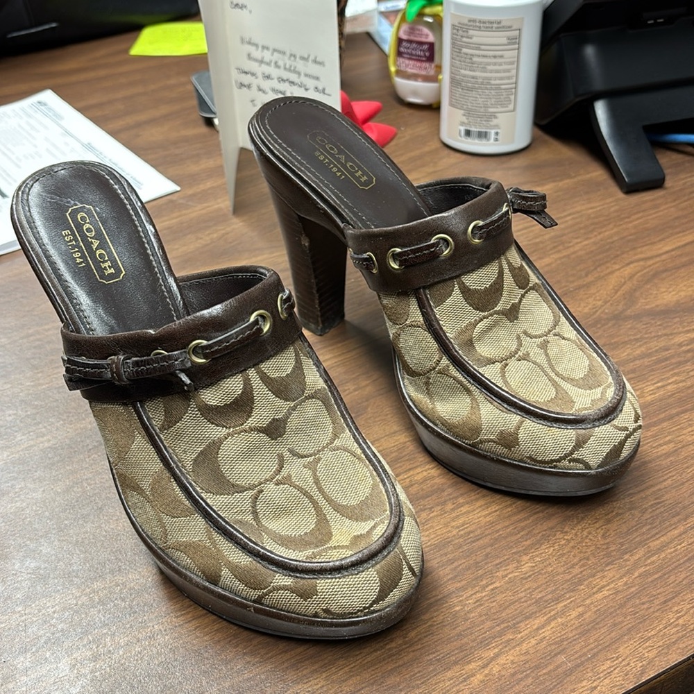 Women’s Coach clogs